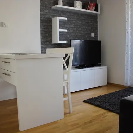 Miljacka 13 Apartman *